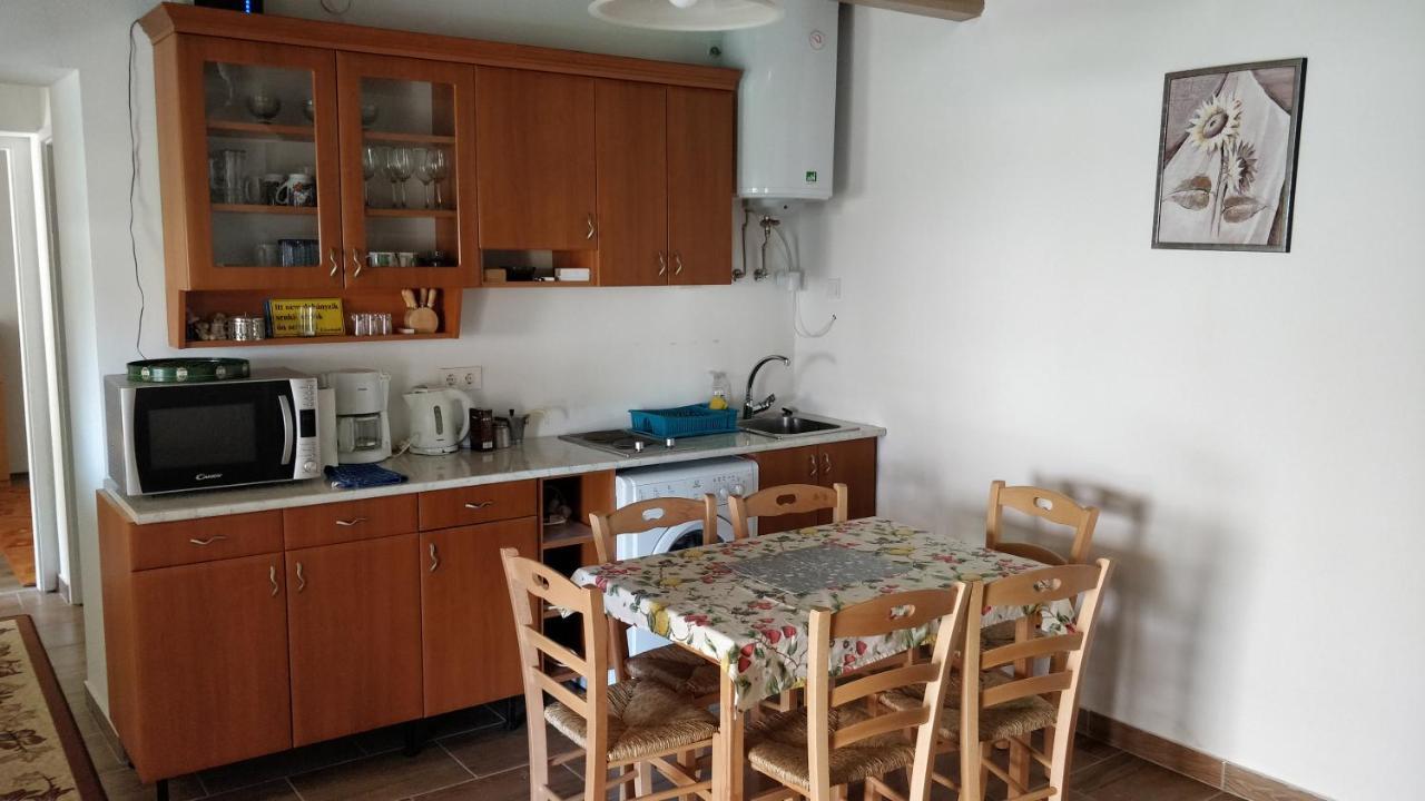 Oereghaz Vendeghaz Apartment Lakhegy Bagian luar foto